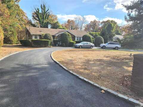 9 Susan Lane, Dix Hills, NY 11746