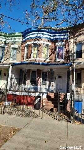 675 Georgia Avenue, East New York, NY 11207