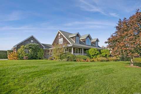 6 Millfarm Lane, Southampton, NY 11968