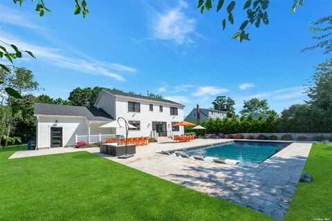 165 Marine Place, Greenport, NY 11944