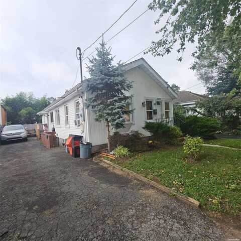 520 Wadleigh Avenue, West Hempstead, NY 11552