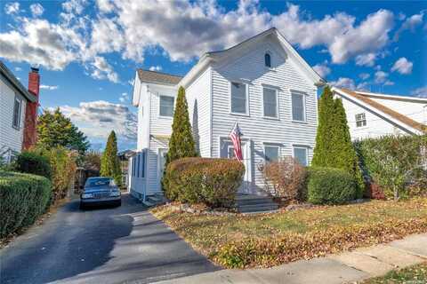 231 5th Avenue, Greenport, NY 11944