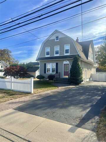 91 Healy Avenue, Inwood, NY 11096