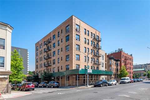 700 Oakland Place, Bronx, NY 10457