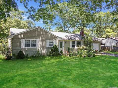 357 N North Country Road, Smithtown, NY 11787