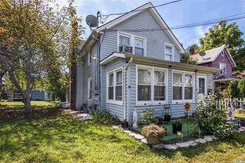 20 Maple Avenue, Port Jefferson Station, NY 11776