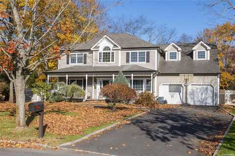 10 Aspen Circle, Saint James, NY 11780