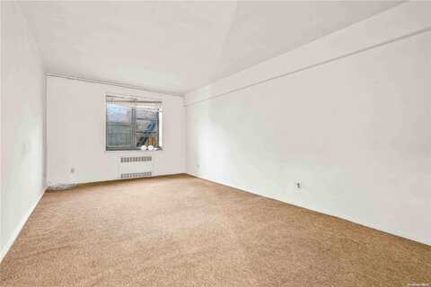 25-18 Union Street, Flushing, NY 11354