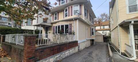 39 Vernon Place, Yonkers, NY 10704