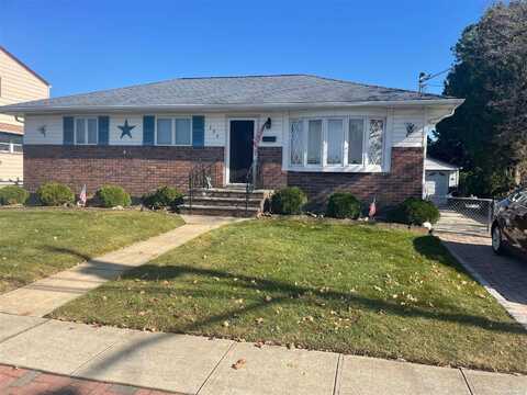 154 10th Street, Bethpage, NY 11714