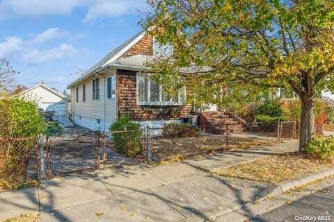 691 Arthur Street, Baldwin, NY 11510