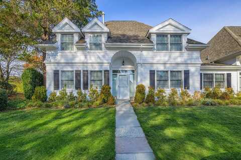 545 Hampton Road, Southampton, NY 11968