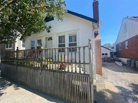 68 S Parkside Drive, Point Lookout, NY 11569