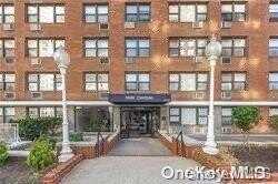 123-40 83 Avenue, Kew Gardens, NY 11415