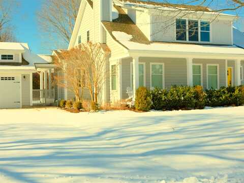 700 Gin Lane, Southold, NY 11971