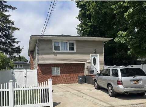 263 Siegel Street, Westbury, NY 11590