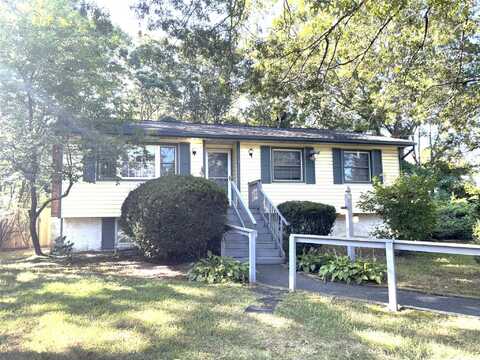 6 Yale Street, Port Jefferson Station, NY 11776