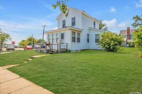 103 3rd Street, Greenport, NY 11944