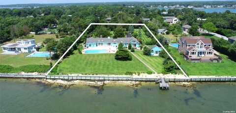 6 Last Lane, Hampton Bays, NY 11946