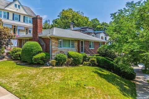 39-05 Douglaston Parkway, Douglaston, NY 11363