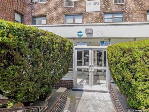 2835 Webb Avenue, Bronx, NY 10468