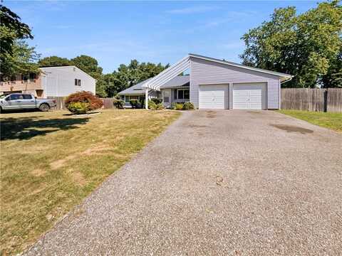 359 Jamaica Avenue, Medford, NY 11763