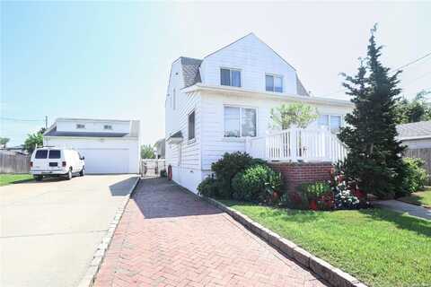 14 Alemeda Street, Inwood, NY 11096