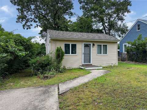 79 Queen Drive, Sound Beach, NY 11789