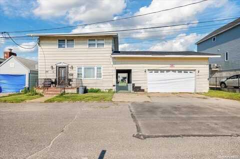 886 S 8th Street, Lindenhurst, NY 11757