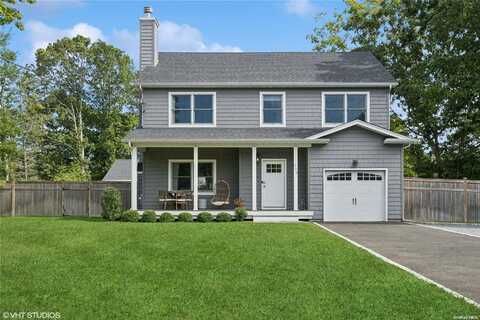 935 Corey Creek Lane, Southold, NY 11971