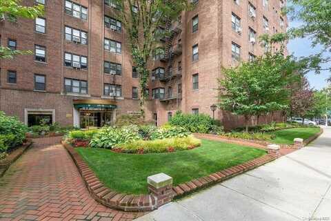 69-10 Yellowstone Boulevard, Forest Hills, NY 11375