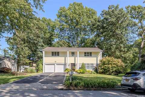 7 Meryl Lane, Nesconset, NY 11767