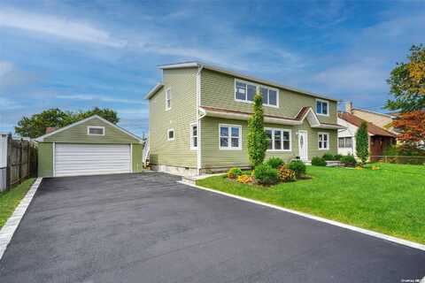 110 East Drive, Copiague, NY 11726