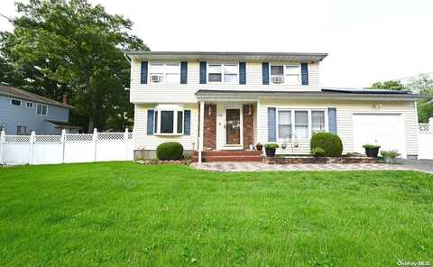 1150 Connetquot Avenue, Central Islip, NY 11722