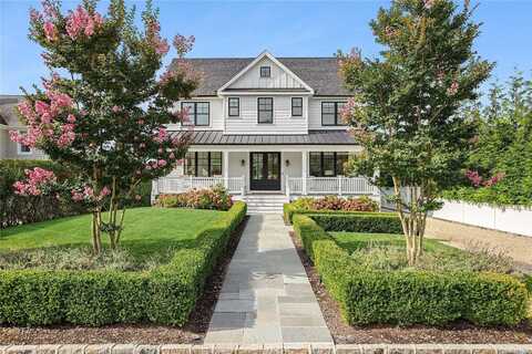 13 Beach Lane, Westhampton Beach, NY 11978