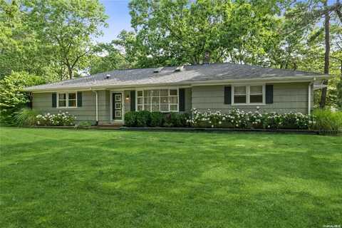 52 Sherwood Road, Hampton Bays, NY 11946