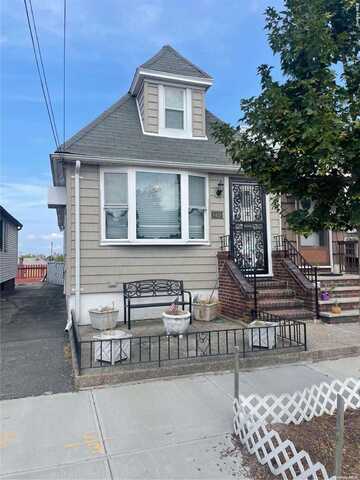 64-29 58th Road, Maspeth, NY 11378