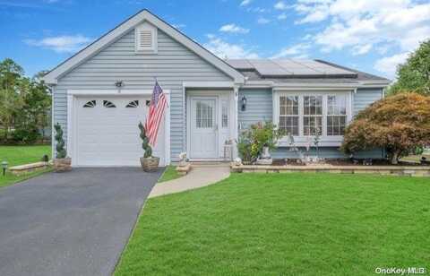 6 Avon Court, Ridge, NY 11961