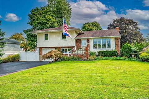 5 Weldon Lane, Commack, NY 11725