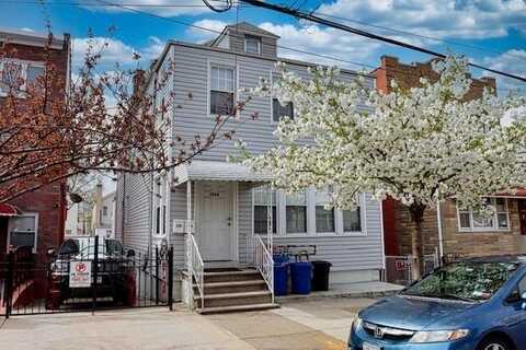 2868 Roebling Avenue, Bronx, NY 10461