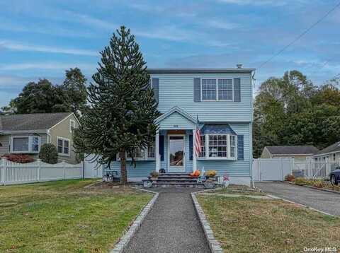 89 Lake Drive, East Patchogue, NY 11772