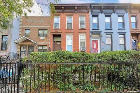 964 Gates Avenue, Brooklyn, NY 11221