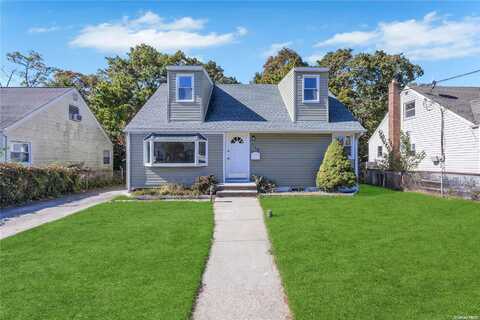 710 Oriole Avenue, West Hempstead, NY 11552