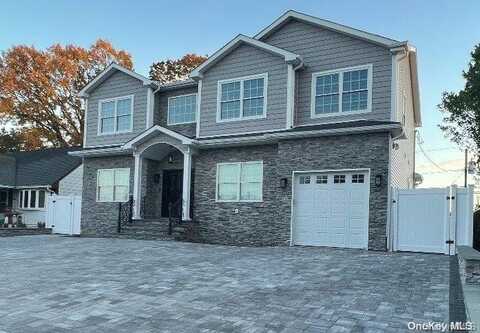 2935 Bayside Court, Wantagh, NY 11793