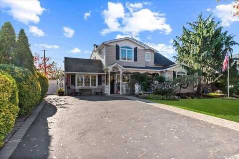 62 Twin Lane N, Wantagh, NY 11793