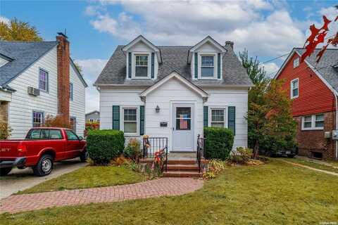 1501 Kenneth Avenue, North Baldwin, NY 11510