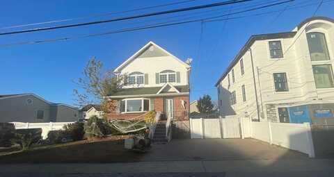 5 Court E, East Rockaway, NY 11518