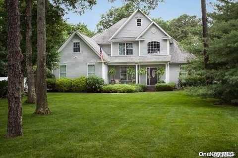 116 S Hillside Avenue, Nesconset, NY 11767