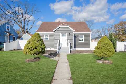 195 Clayton Street, Central Islip, NY 11722