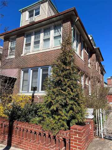 57-19 64th Street, Maspeth, NY 11378